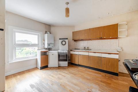 1 bedroom flat for sale, Avenue Road, London, N6
