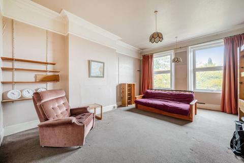 1 bedroom flat for sale, Avenue Road, London, N6