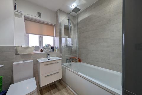 3 bedroom end of terrace house for sale, Carr Avenue, Leiston