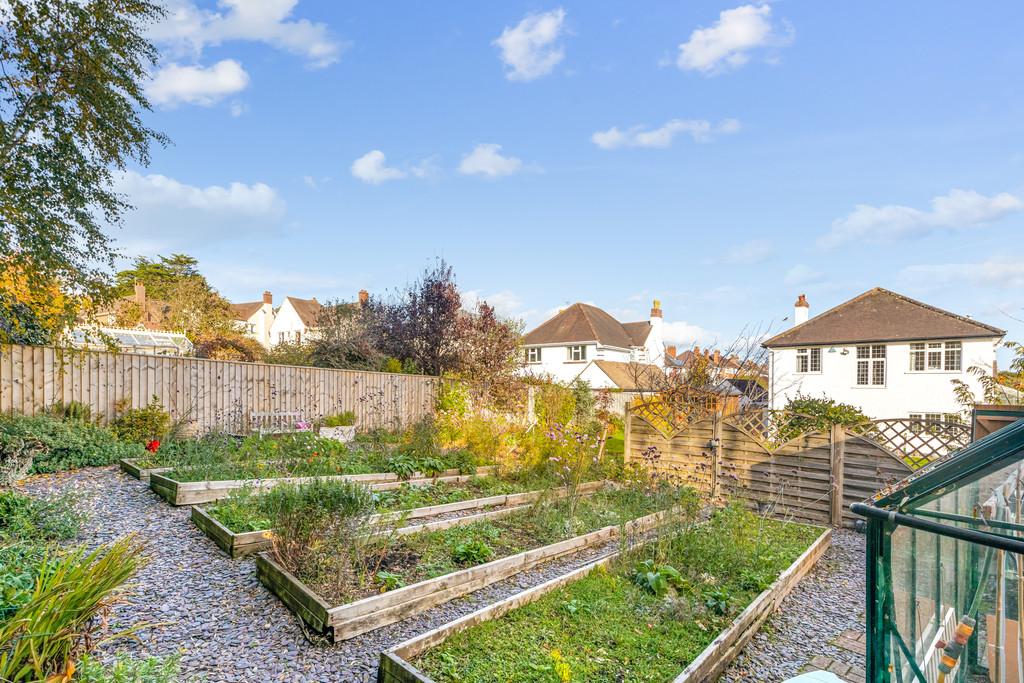 A09 - 7 Maryfield Avenue Exeter - 251028