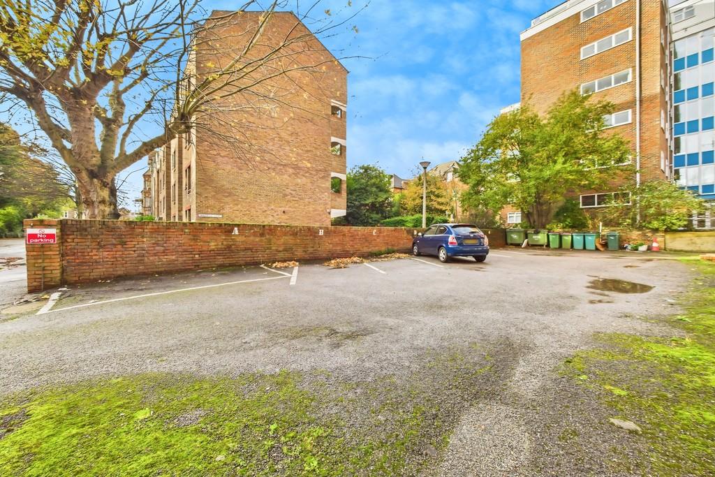 6ad06c20-CAM01085 G0-PR0649-STILL014