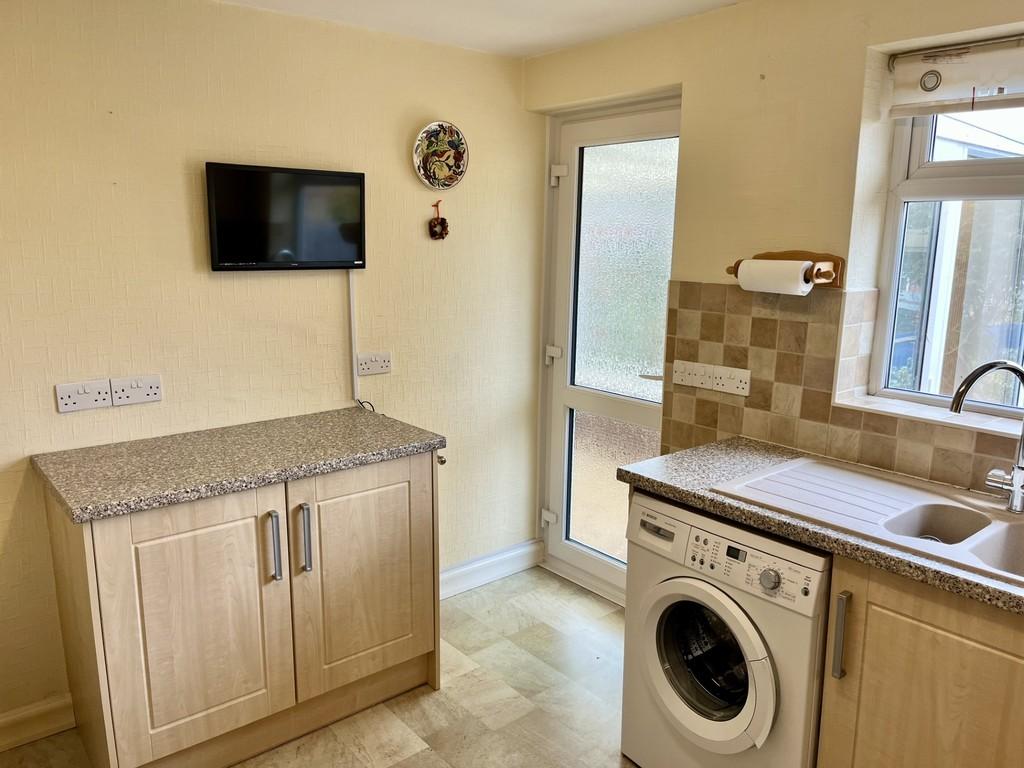 Kitchen 2