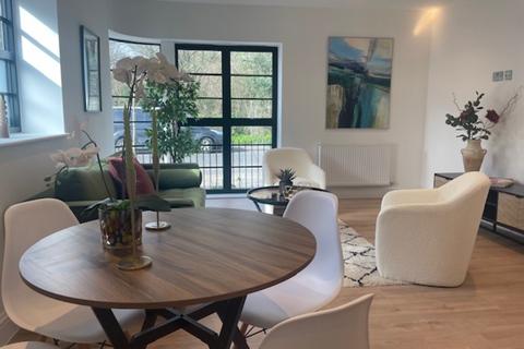 undefined, Hollyfield Road, Surbiton KT5