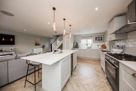2 bedroom semi-detached house for sale, Courthope Avenue, Wadhurst