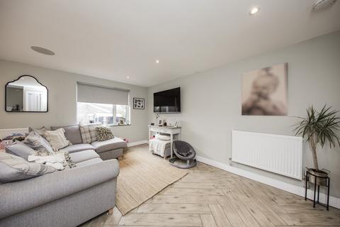 2 bedroom semi-detached house for sale, Courthope Avenue, Wadhurst