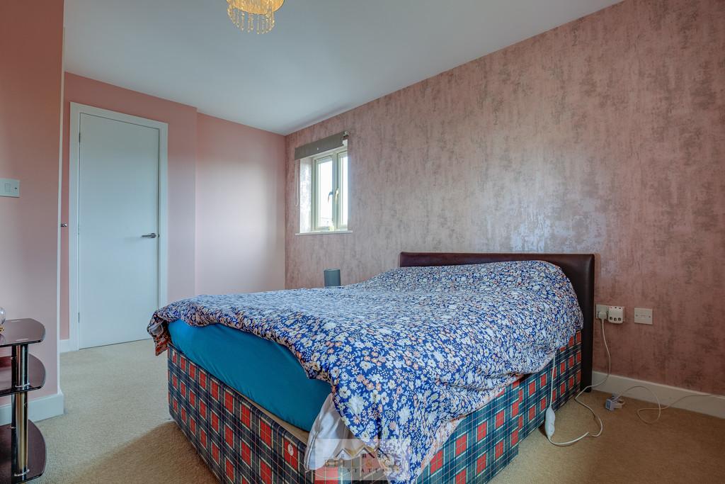 Bedroom 2.3