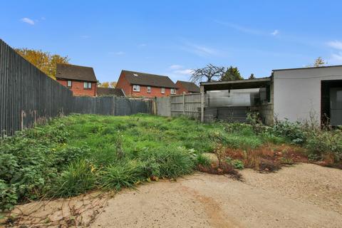 undefined, Colnbrook