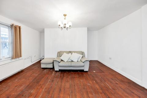 2 bedroom apartment for sale, High Street, Royston SG8