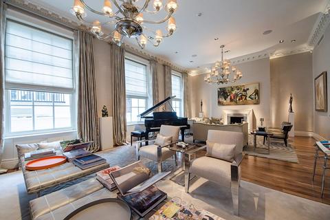 4 bedroom flat to rent, Upper Grosvenor Street, London W1K