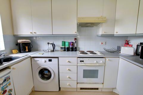 1 bedroom ground floor flat for sale, Hussars Court, March PE15