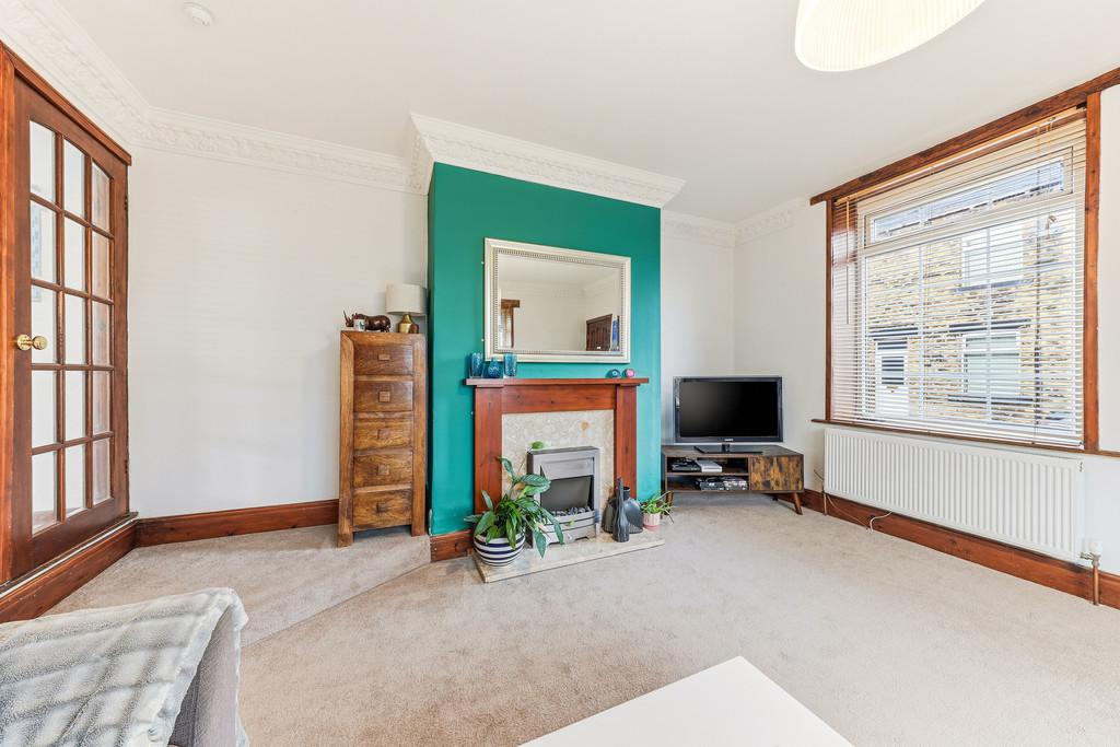 2 Donald Street-08