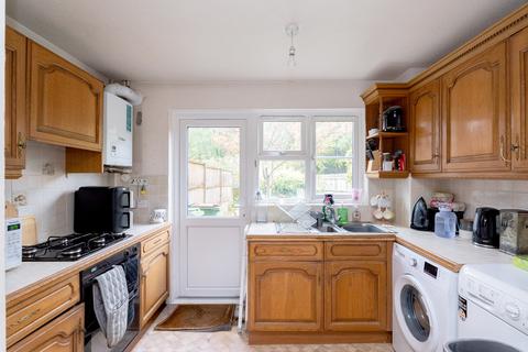 3 bedroom end of terrace house for sale, Abinger Close, North Holmwood