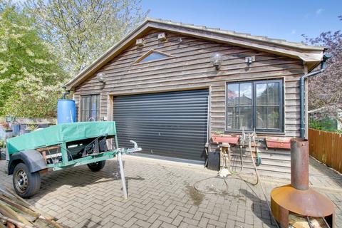 3 bedroom detached house for sale, County Road, March PE15