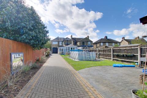 3 bedroom detached house for sale, County Road, March PE15