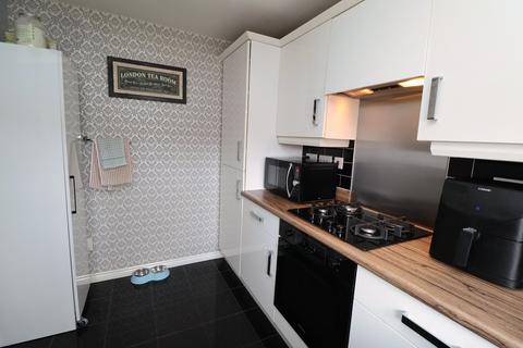 3 bedroom end of terrace house for sale, Fred Edwards Park, Rotherham S62