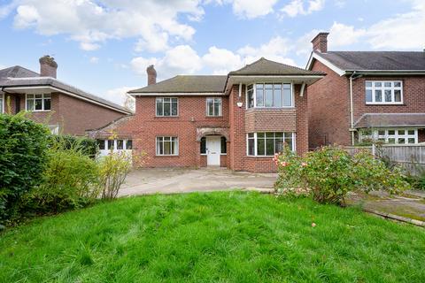 undefined, Walford Road, Ross-on-Wye, Generous Gardens