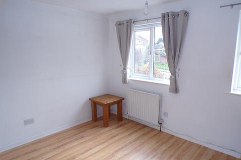 2 bedroom terraced house to rent, Holt Crescent, Cannock WS11