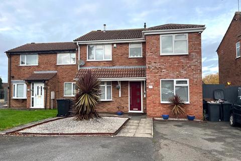 Aintree Close , Bedworth