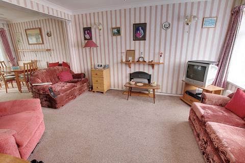 3 bedroom semi-detached house for sale, Ellingham Avenue, March PE15