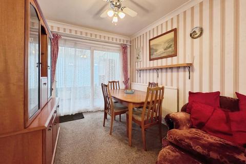 3 bedroom semi-detached house for sale, Ellingham Avenue, March PE15