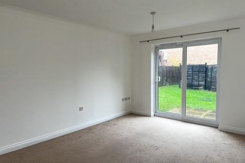 4 bedroom semi-detached house to rent, Collingwood Drive, Cambridge CB24