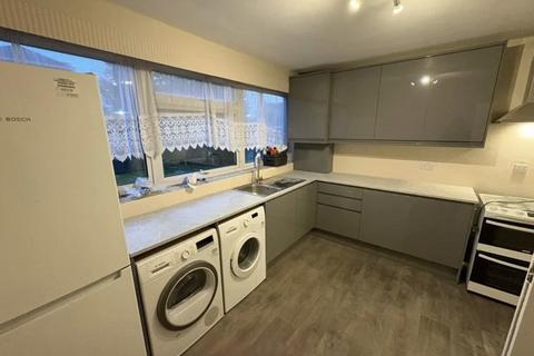 1 bedroom in a flat share to rent, St Johns Road, Harrow