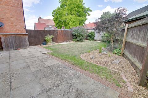 4 bedroom end of terrace house for sale, Greenwood Way, Wimblington PE15