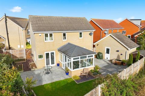 3 bedroom detached house for sale, Havengore Close, Great Wakering, Essex, SS3