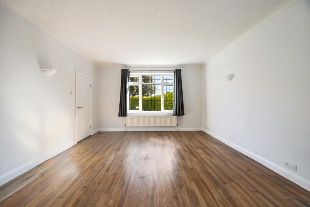 Grange Park Sitting Room b