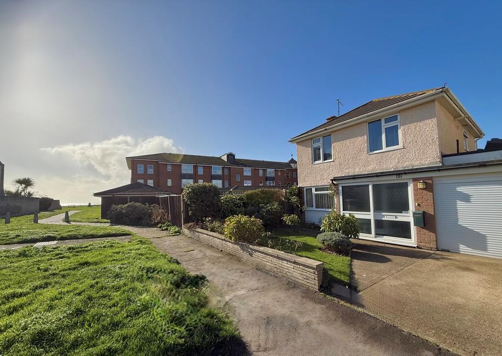 121 Mallon Dene Front and Beach
