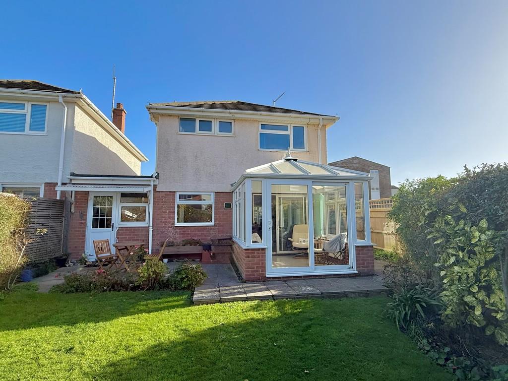 121 Mallon Dene Rear