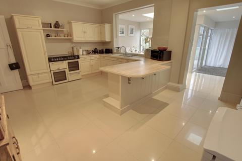 4 bedroom detached house for sale, Regent Avenue, March PE15
