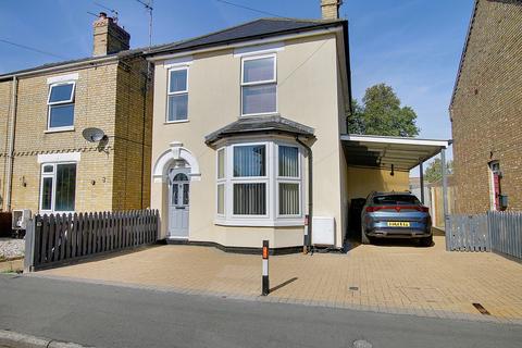 3 bedroom detached house for sale, Hereward Street, March PE15