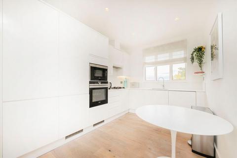 2 bedroom flat to rent, Nightingale Lane, London SW12