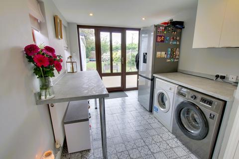 3 bedroom semi-detached house for sale, Maple Grove, March PE15