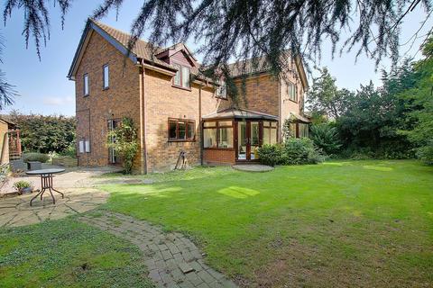 4 bedroom detached house for sale, Waterside Gardens, March PE15