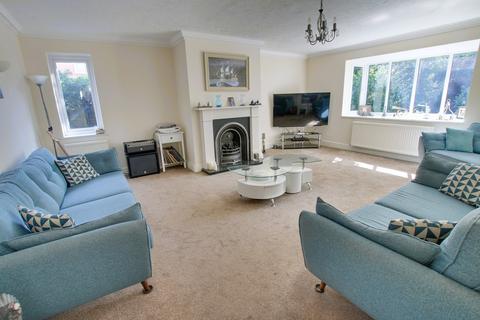 4 bedroom detached house for sale, Waterside Gardens, March PE15