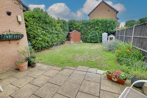 3 bedroom semi-detached house for sale, Anglers Close, March PE15