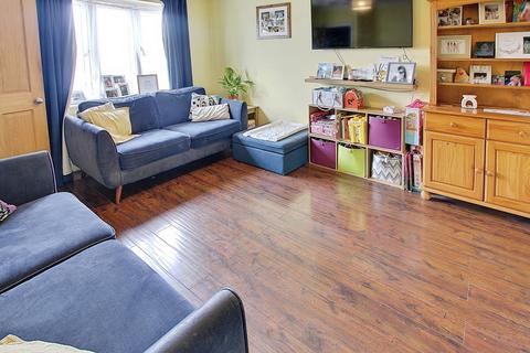 3 bedroom semi-detached house for sale, Anglers Close, March PE15