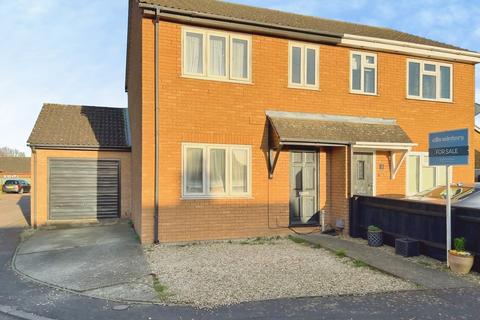 3 bedroom semi-detached house for sale, Anglers Close, March PE15