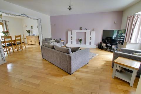 4 bedroom detached house for sale, Shaftesbury Avenue, March PE15
