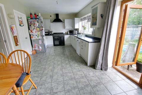 4 bedroom detached house for sale, Shaftesbury Avenue, March PE15