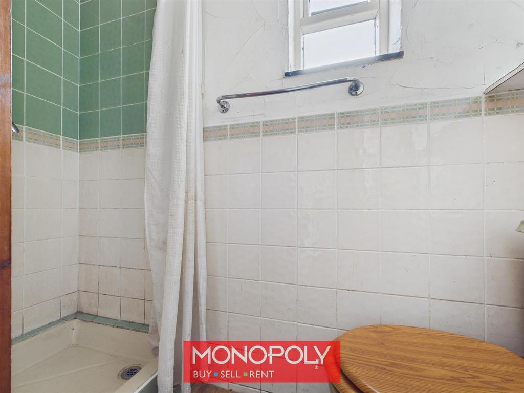 Ensuite Shower Room Downstairs