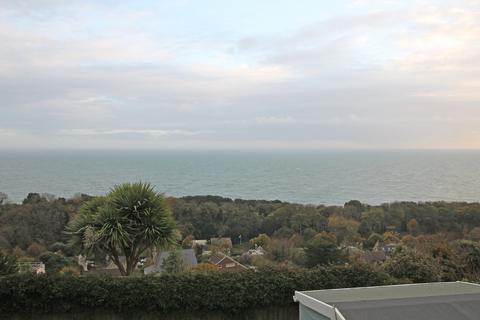 3 bedroom detached house to rent, St. Albans Gardens, Ventnor, Isle of Wight