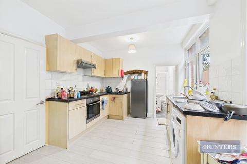 5 bedroom house to rent, Harborough Road, Southampton