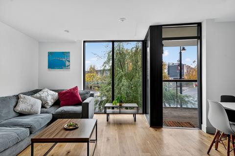1 bedroom flat for sale, Packington Street, London N1