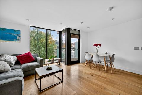 1 bedroom flat for sale, Packington Street, London N1