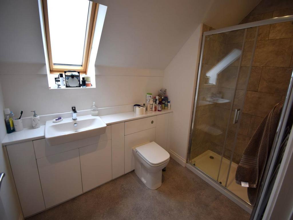 Shower room bed 1