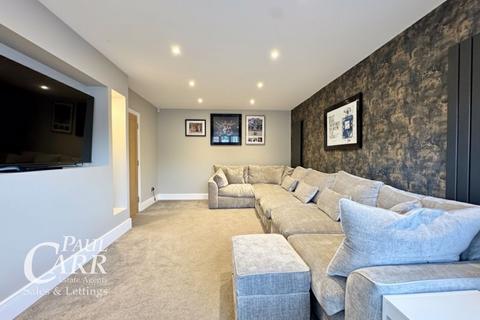 19 Wall Drive, Sutton Coldfield, B74 4DF