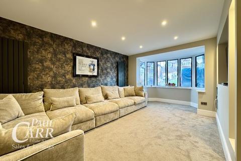 19 Wall Drive, Sutton Coldfield, B74 4DF
